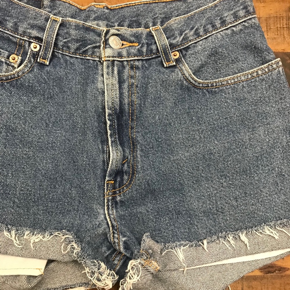 LEVIS SHORTS - Picture 5 of 6